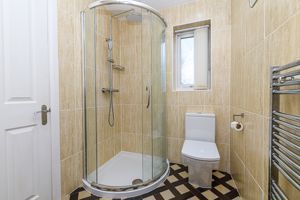 En Suite- click for photo gallery